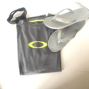 Oakley tank top